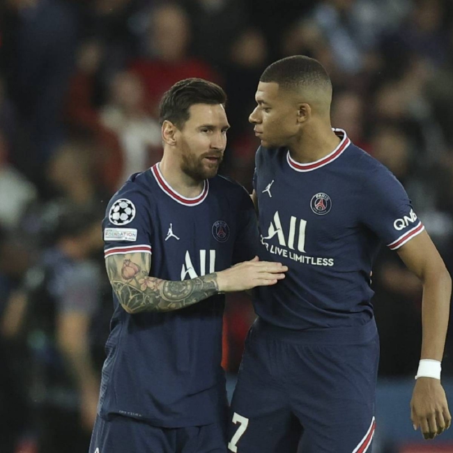 李国旭：满意球队中超首个赛季的表现，未来会不断努力、进步（李国旭：对球队中超处子季表现满意，未来将持续努力提升）